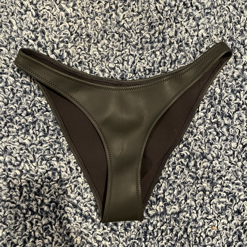 Triangl Jett Bottoms small
